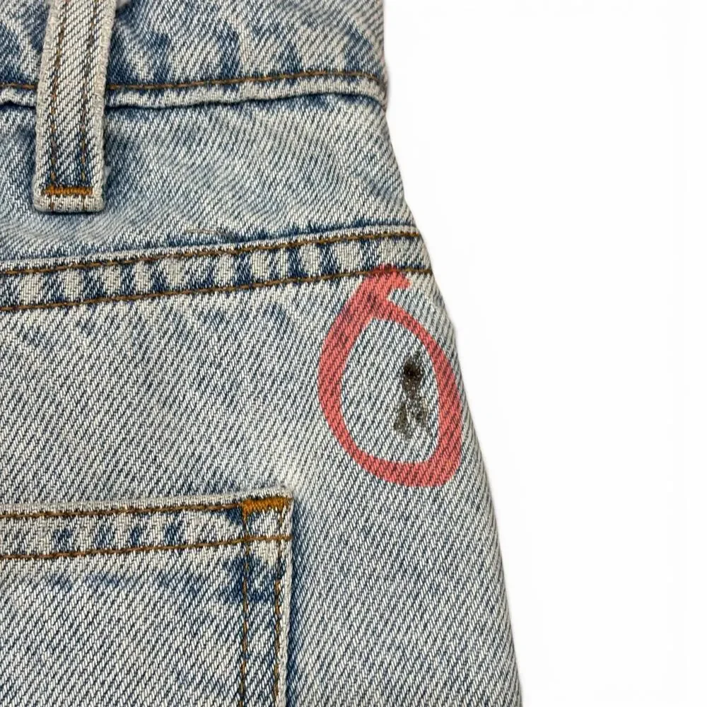Vintage Levi's 550 Men's Size 38x29 Wide Leg Jeans Orange Tab